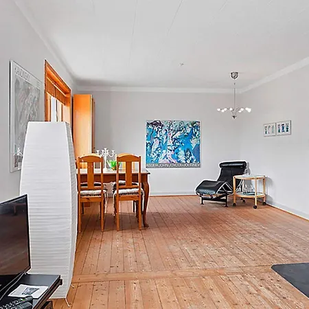 Semesterbostad 4436